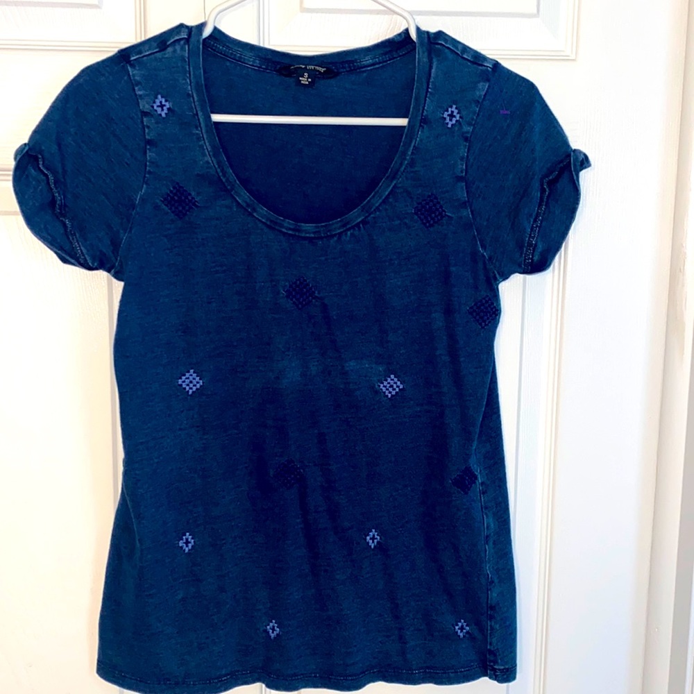 Lucky Brand worn/acid denim embroidered shirt.